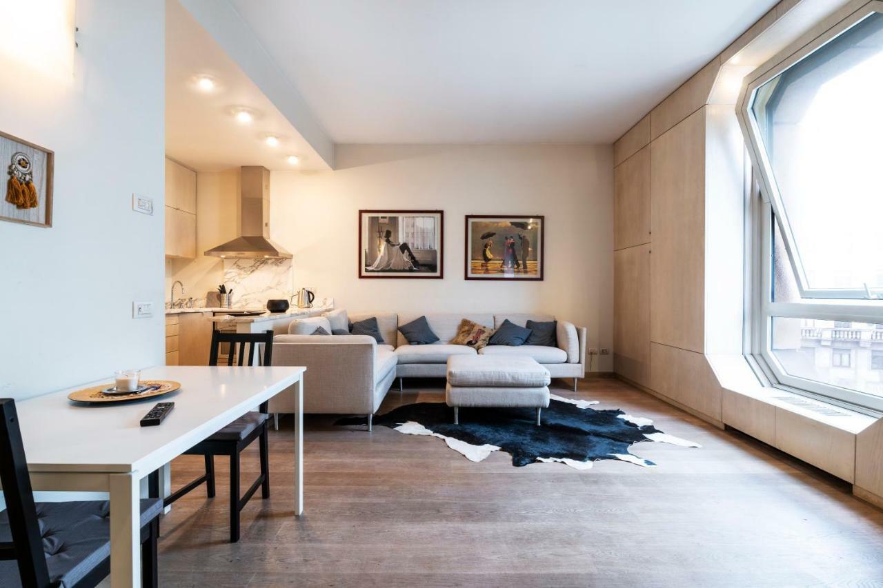 Santo Stefano Luxury Apartment Milão Exterior foto